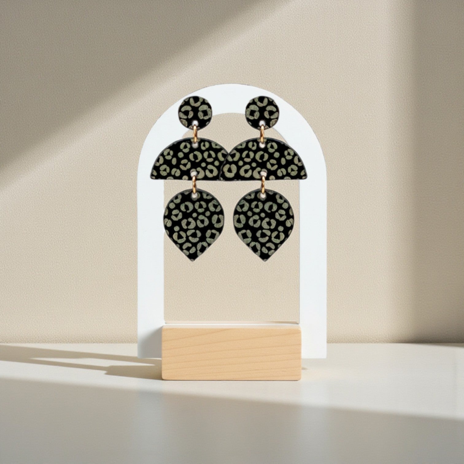 Keelin Design, Handmade Jewelry - Nora - Luipaard Oorbellen - Midi Goud