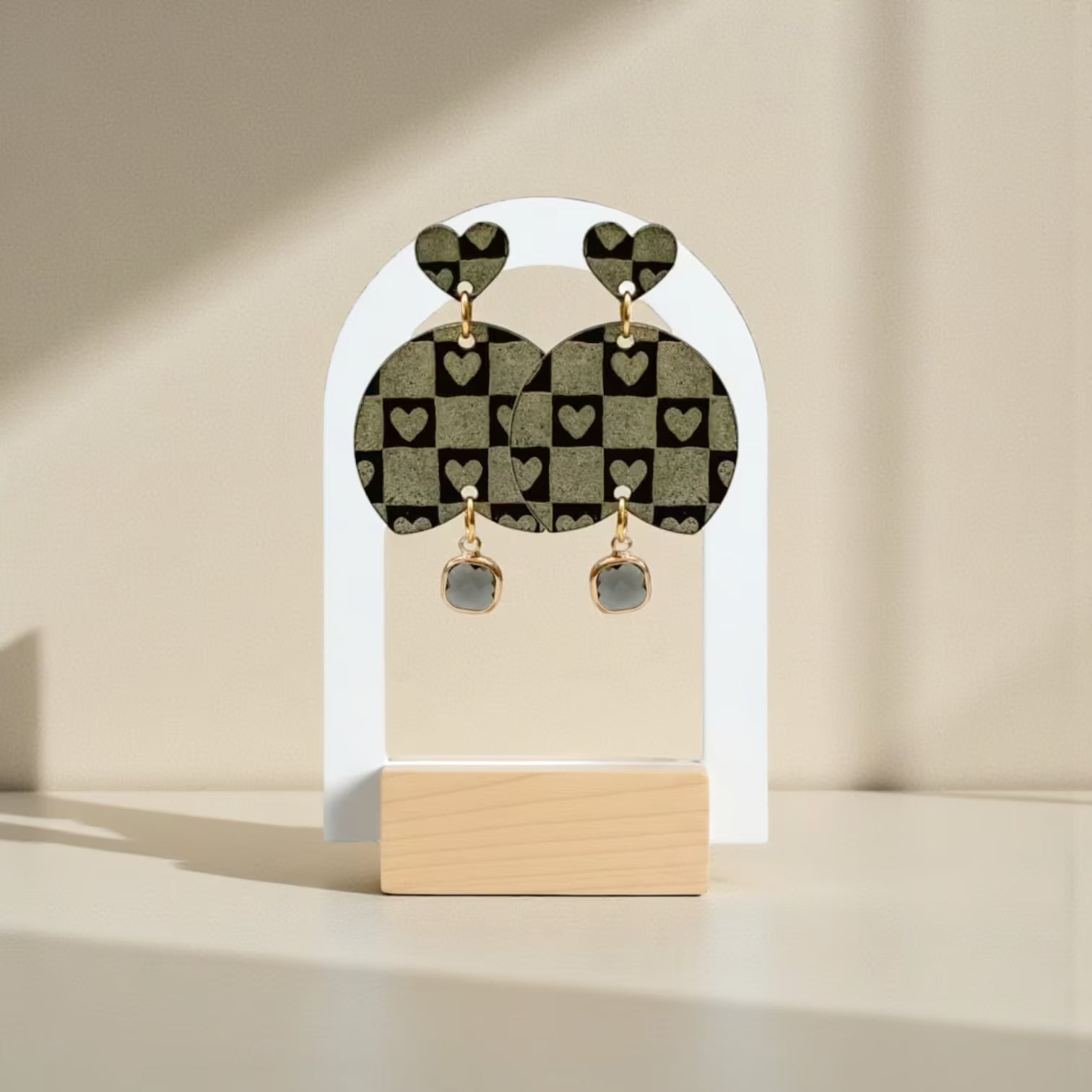 Retro Love · Statement Oorbellen · Glashanger · Gouden Gravure