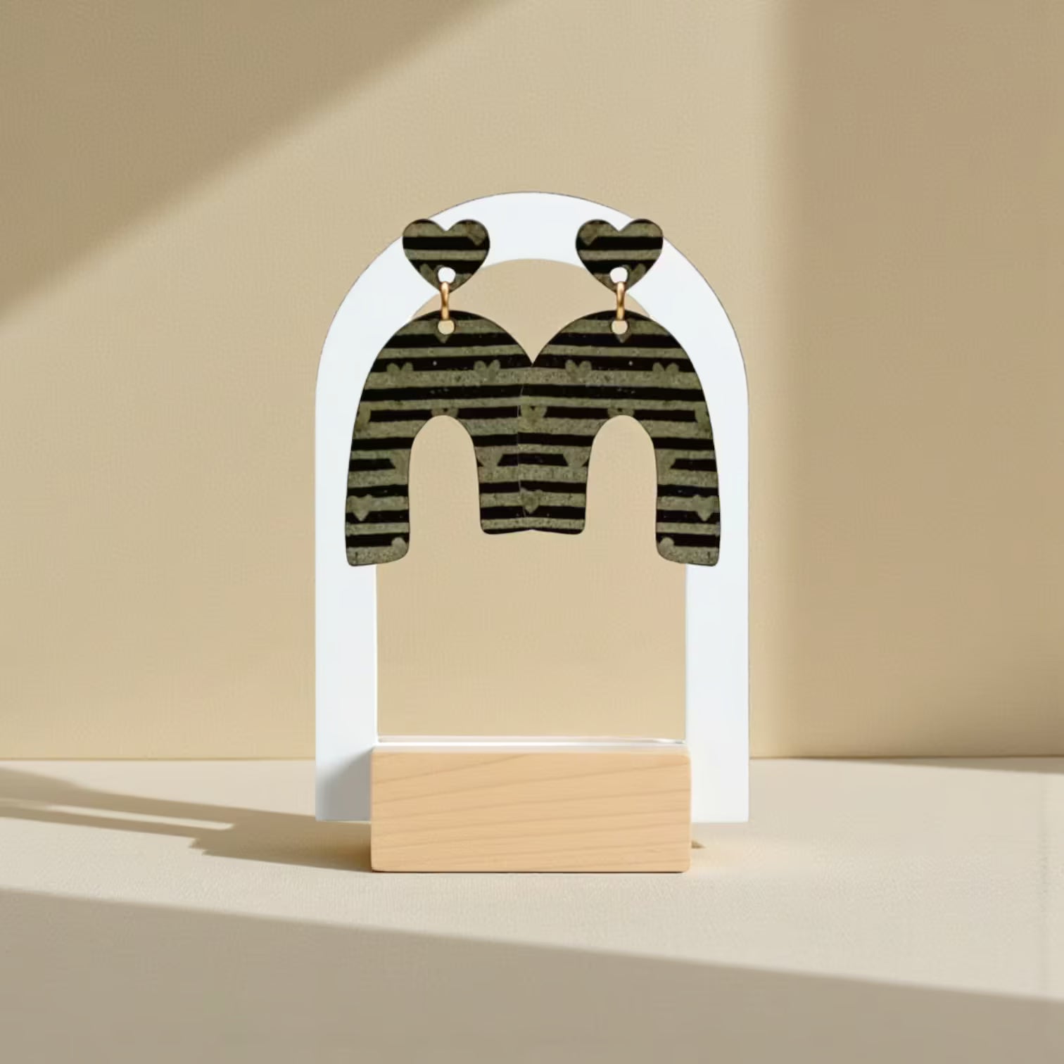 Retro Love · Statement Oorbellen · Gouden Gravure