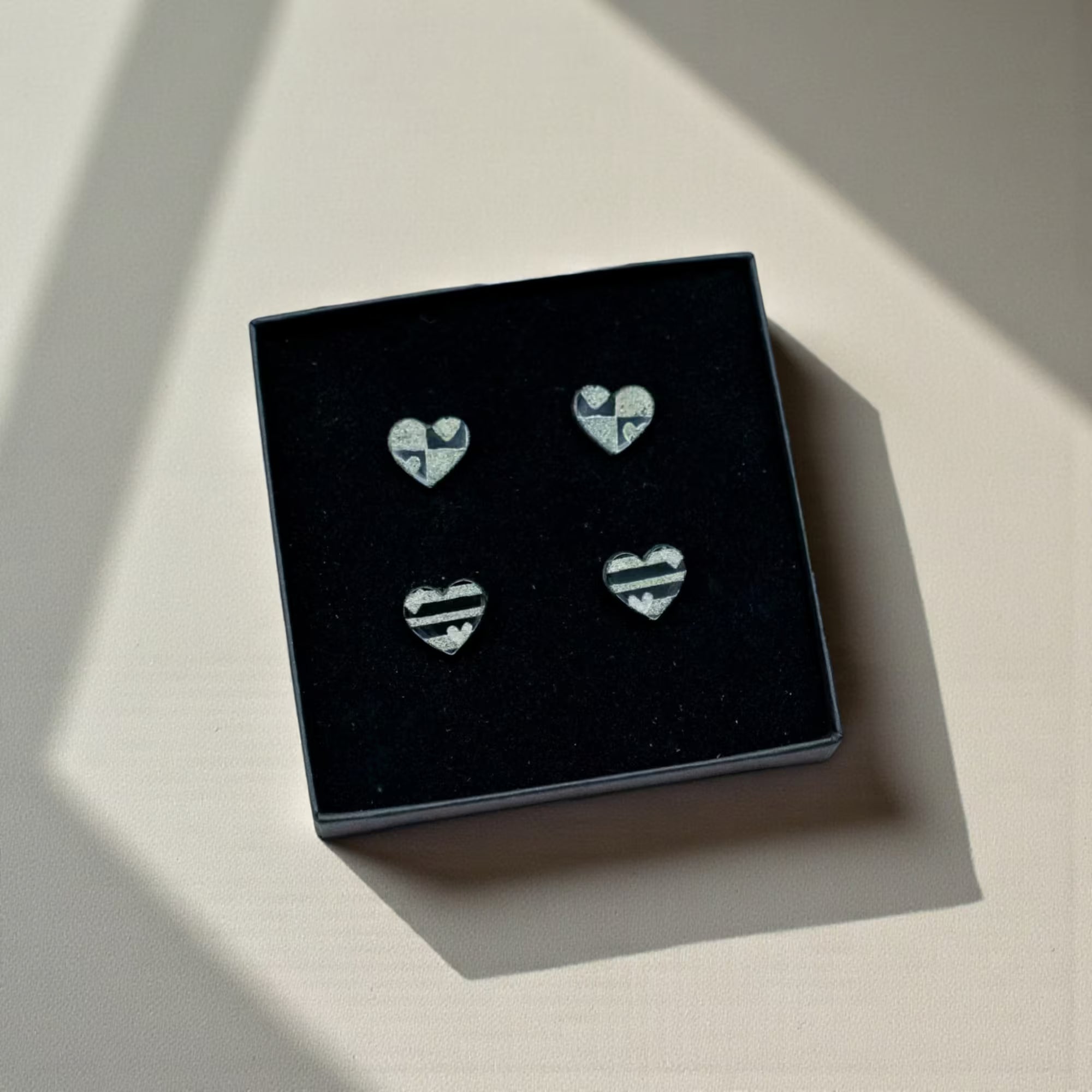 Retro Love SET · MINI Hartjes Oorstekers · 2 Paar