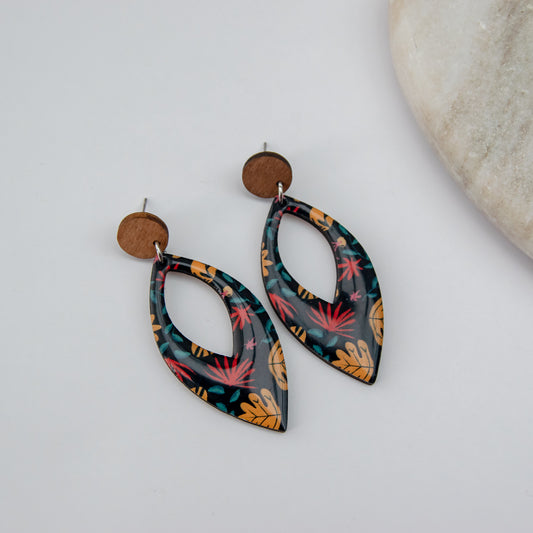 Nina - Wooden statement earrings with cheerful floral print