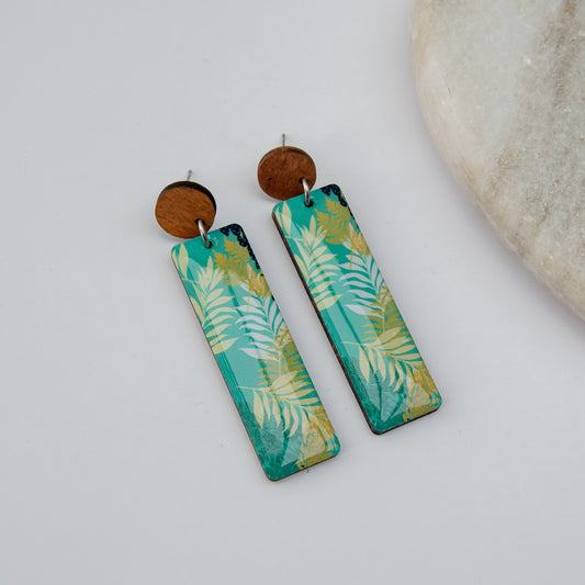 Ivy - Wooden statement earrings with cheerful color print of leaves