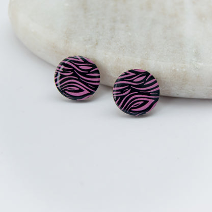 16 mm wooden stud earrings with a nice print