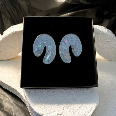 Keelin Design, Handgemaakte Oorbellen · Aurora · Statement Boog Oorbellen · Holografisch (in doosje)