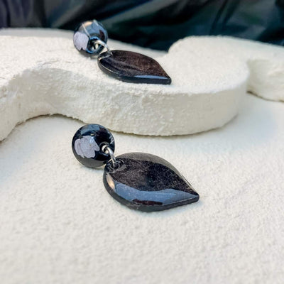 Keelin Design, Handgemaakte Oorbellen · Roxy · Omgekeerde Druppel Oorbellen · Lente Bloesem (close-up)