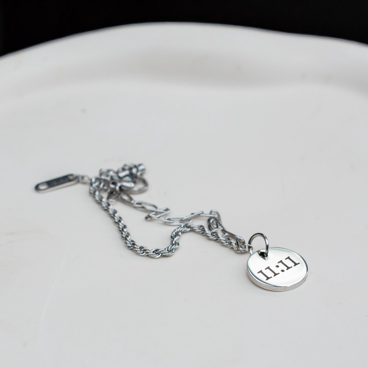 Gepersonaliseerd juweel: Fijne Armband met Rond Hangertje