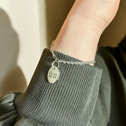 Gepersonaliseerd juweel: Fijne Armband met Rond Hangertje