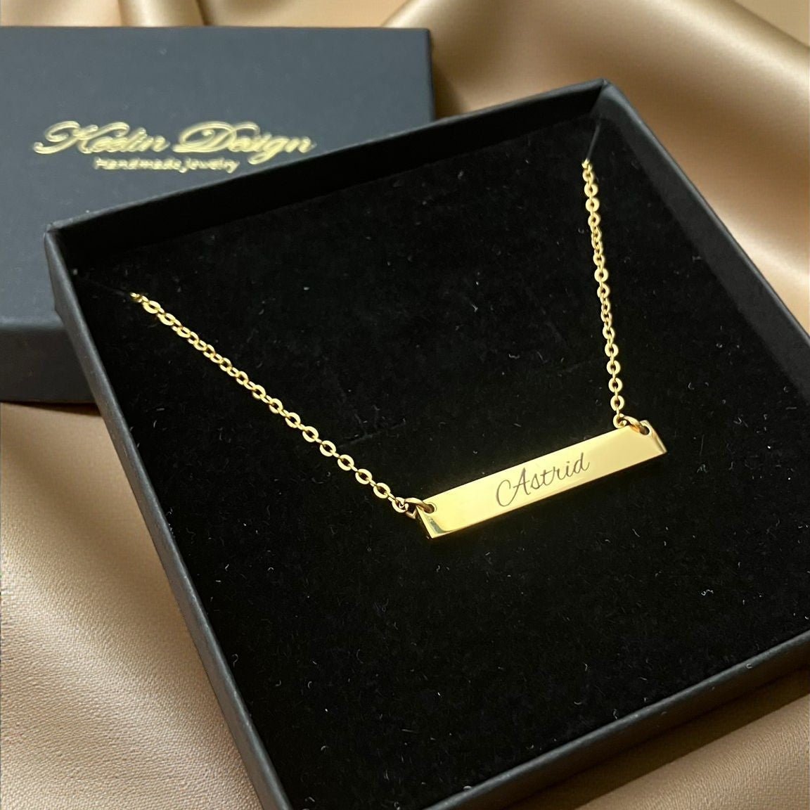 Gepersonaliseerde Ketting · Horizontale Bar Hanger - Keelin Design