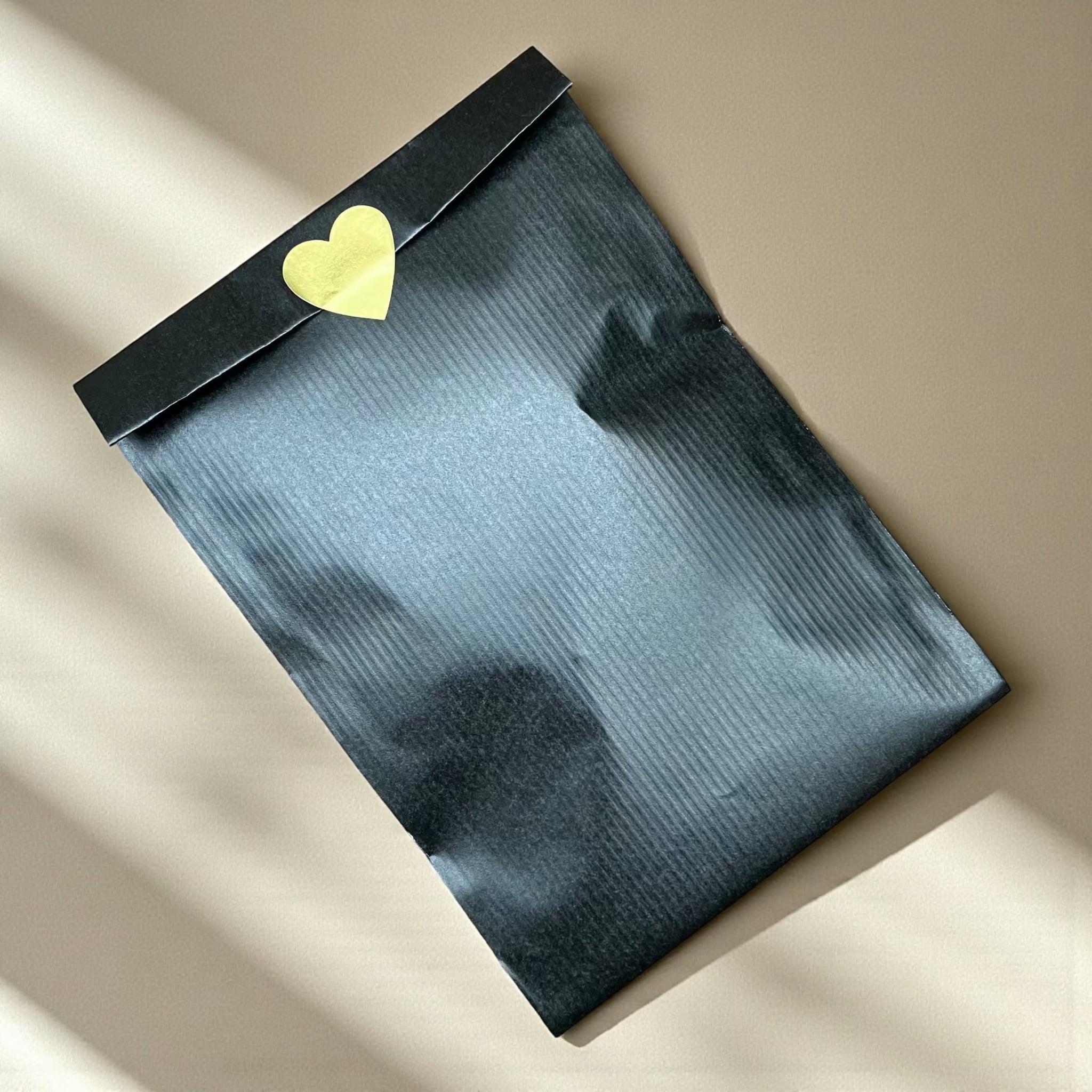 Keelin Design MYSTERY OORBELLEN